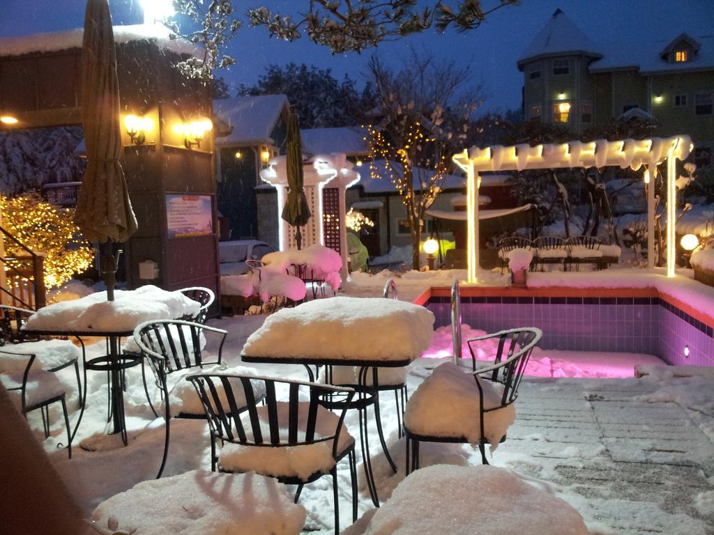 Gyeongju Tiamo Pension Exteriör bild