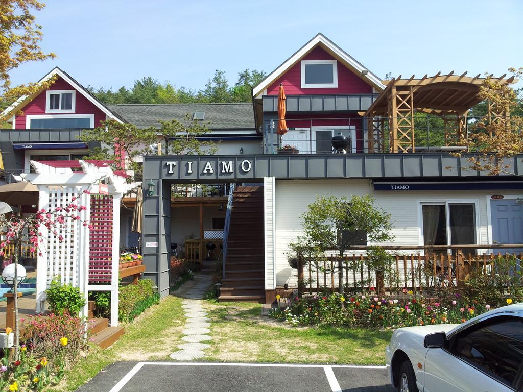 Gyeongju Tiamo Pension Exteriör bild