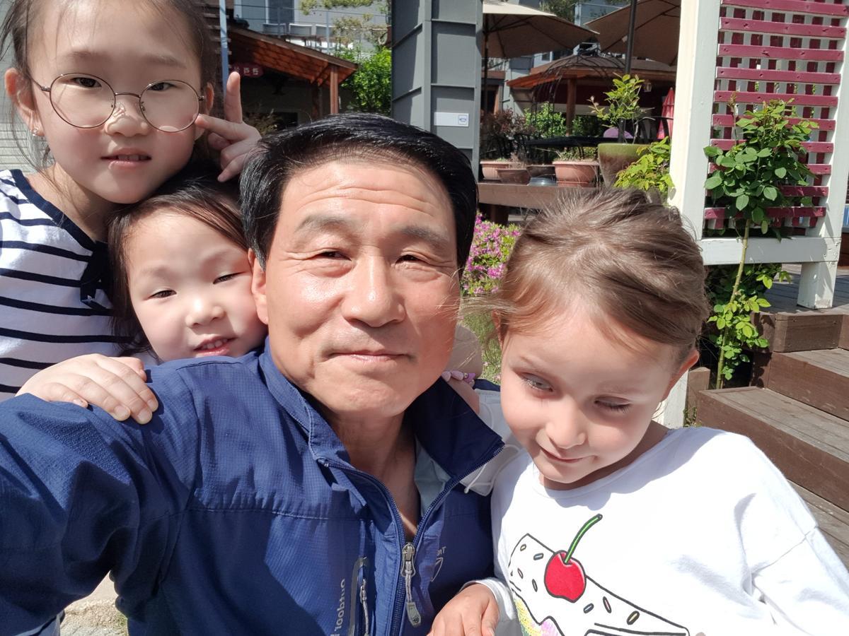 Gyeongju Tiamo Pension Exteriör bild