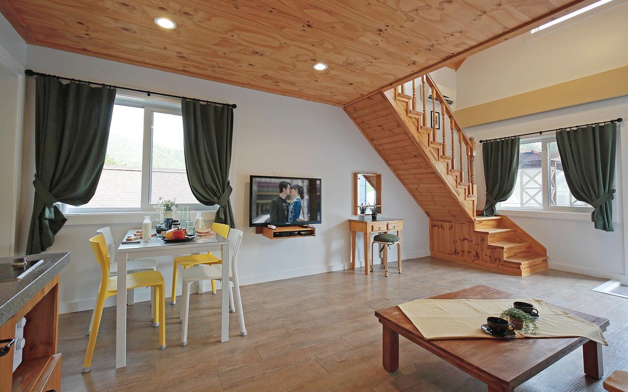 Gyeongju Tiamo Pension Exteriör bild